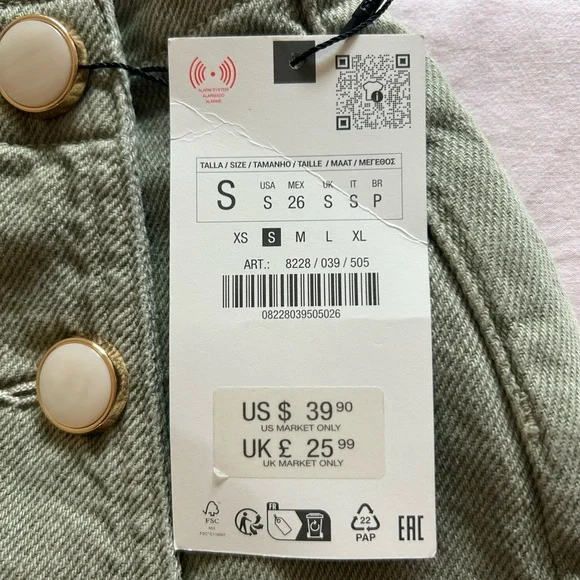 Zara Green Skort-Style Shorts with Asymmetrical Wrap - Picture 3 of 3